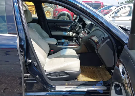 2016 Infiniti Q70 3.7 z USA, uszkodzony, nr VIN JN1BY1AP0GM221350